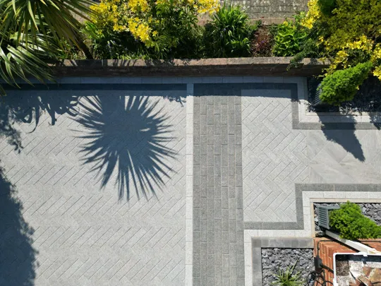 Invicta 300x100x60mm Moonstone per Pack (8.64m2/288no)