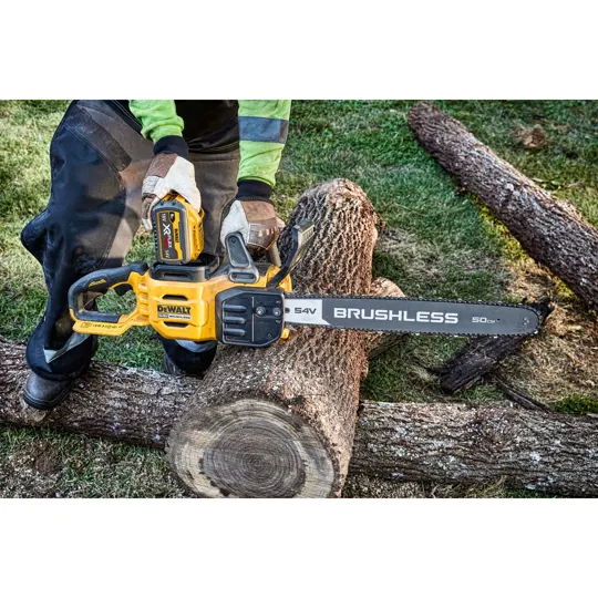 DeWalt DCMCS575N 54v FlexVolt Chainsaw 50cm Naked
