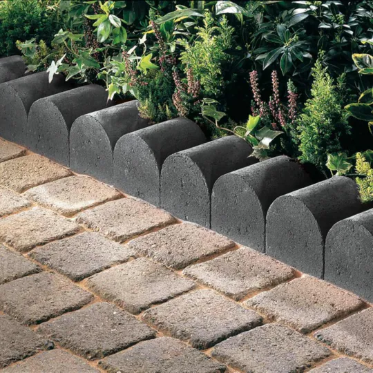 Marshalls 4-IN-1 Kerb Charcoal 100x100x200mm (Pack 240)