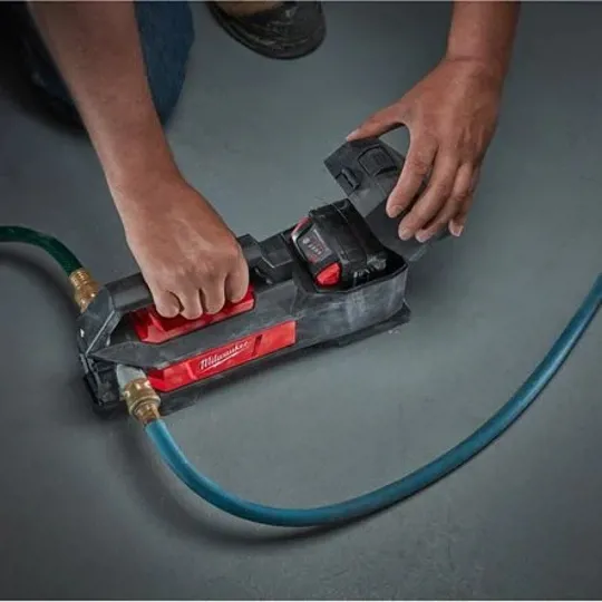 Milwaukee M18BTP-0 18v Transfer Pump Naked
