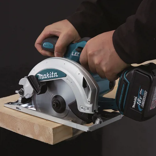 Makita DSS610Z 18v Circ Saw - Body Only 