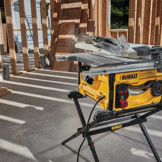 DeWalt DWE7485 210mm Table Saw 1850w 110v (no legs)
