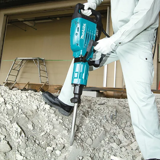 Makita HM1317C 30mm Hex Breaker 17kg 110v - 25J